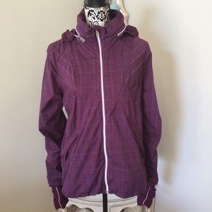 Lululemon Run Hustle Jacket, Plum Size 10, EUC